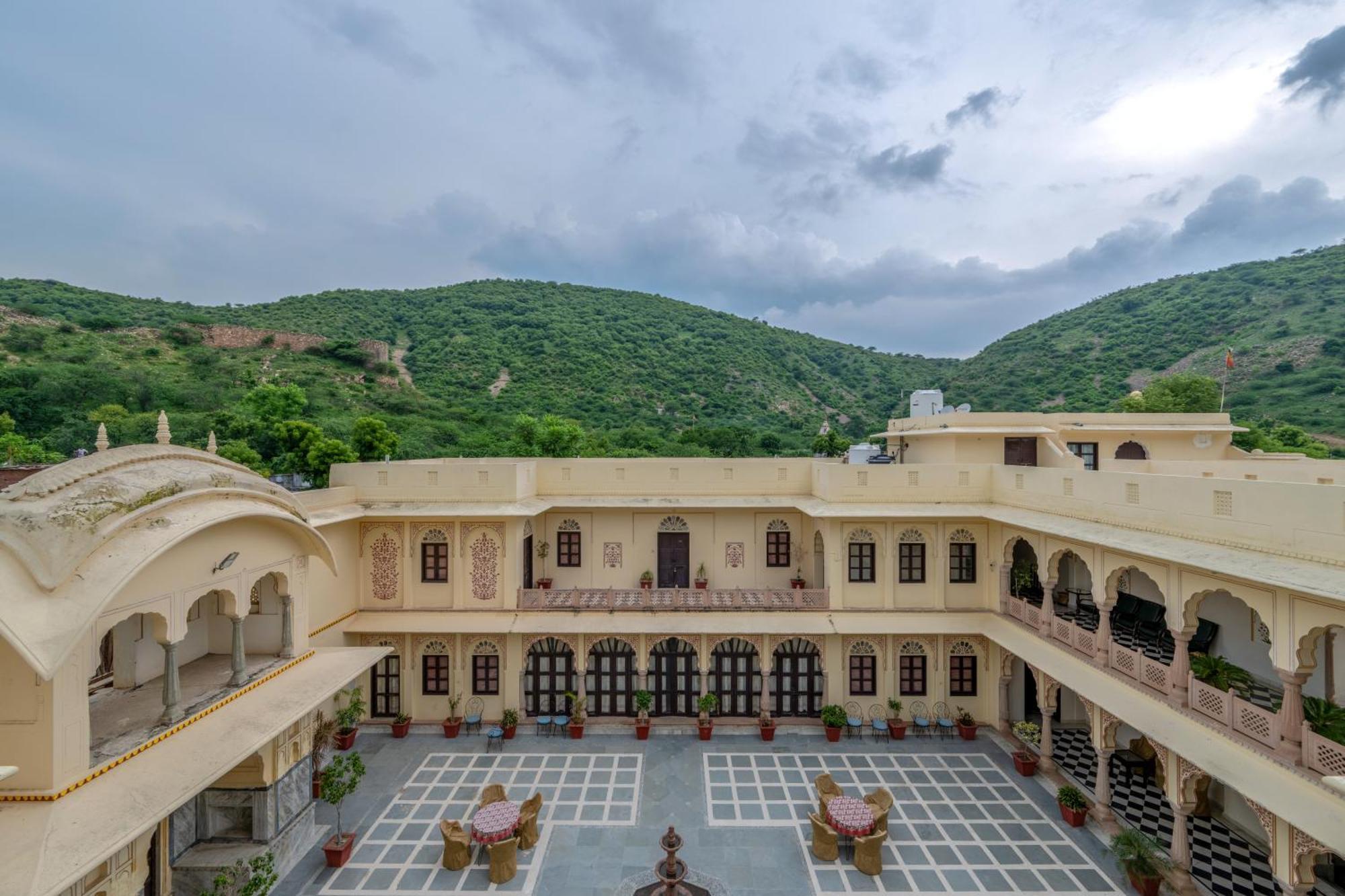 Dhulagarh Heritage Palace Hotel Near Jaipur Banskhoh Экстерьер фото