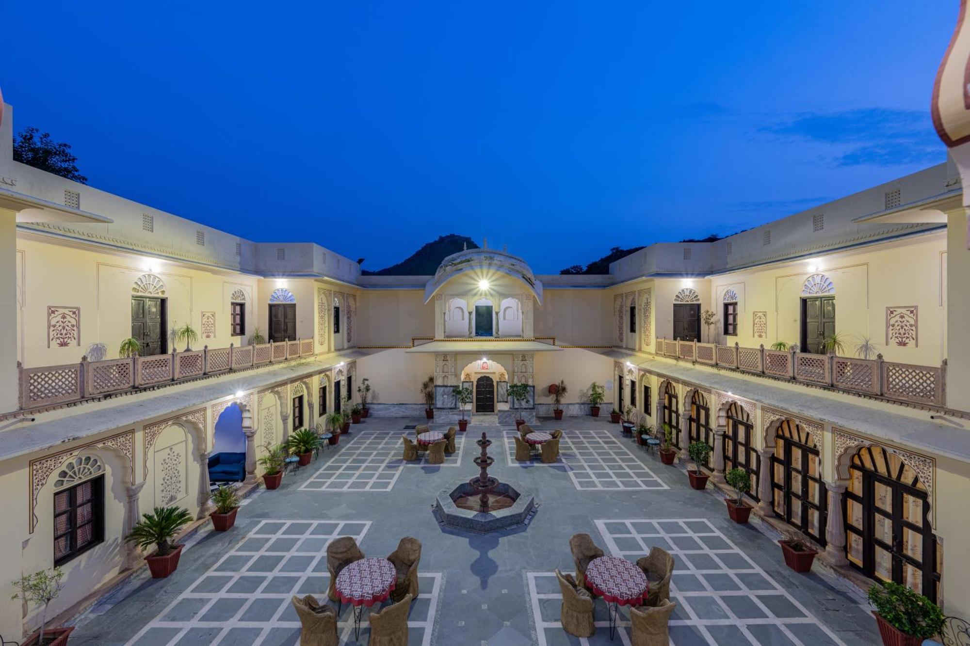 Dhulagarh Heritage Palace Hotel Near Jaipur Banskhoh Экстерьер фото